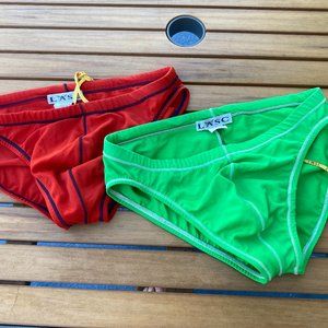 LASC Classic Speedo - Size M - 2 items Green/Red